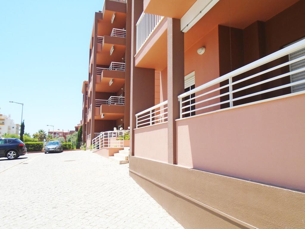 Algarve Sun Apartment Litoralmar Portimao Exterior photo